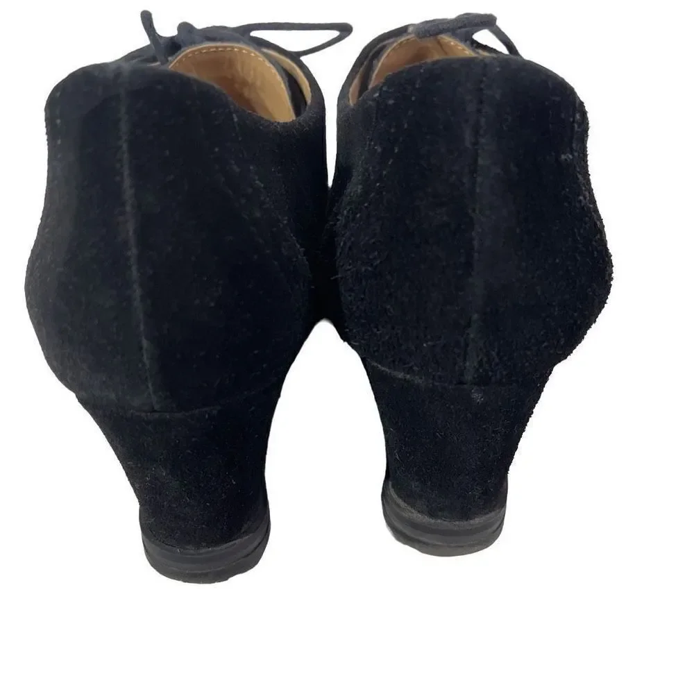 Ellen Tracy Active Women's Black Wedge Suede shoes 7 EUC